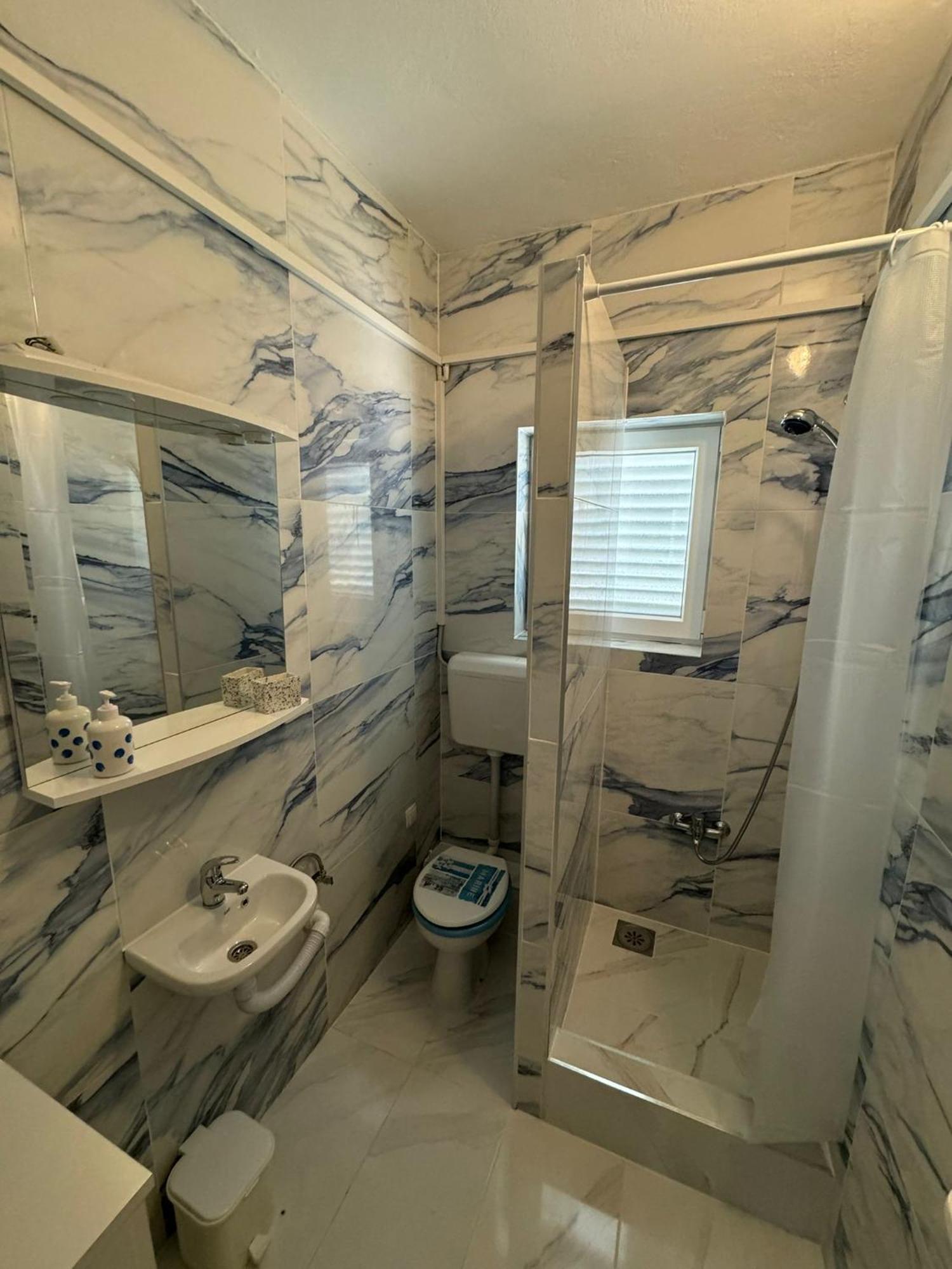 Marina Apartmani Tisno Murter Exterior foto