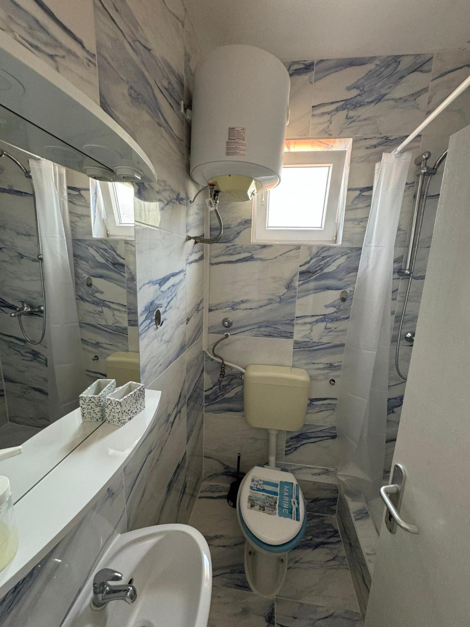 Marina Apartmani Tisno Murter Exterior foto